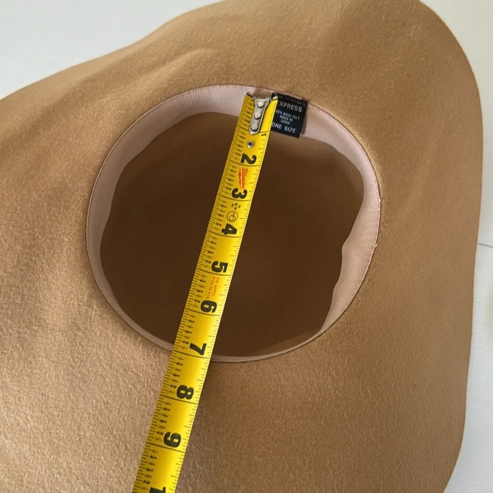 Express Wool Hat Women’s One Size Tan Wide Trim